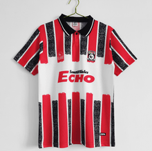 Cardiff 1993/94  Alternativa