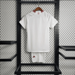 Manchester United 23/24 Kit Criança