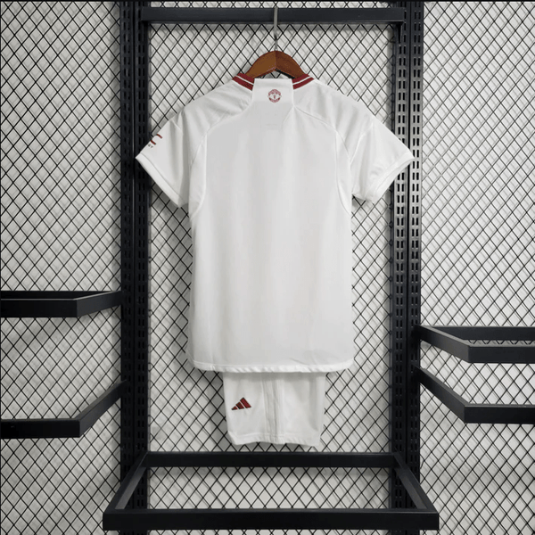 Manchester United 23/24 Kit Criança