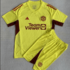 Manchester United 23/24 Kit Criança
