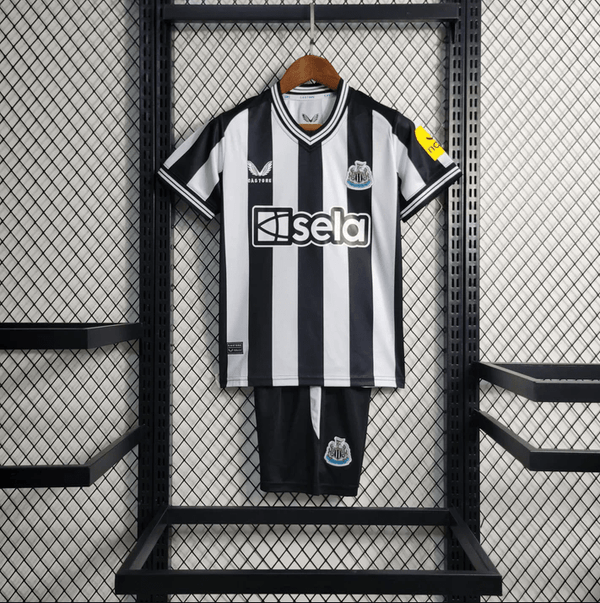 Newcastle 23/24 Kit Criança Principal