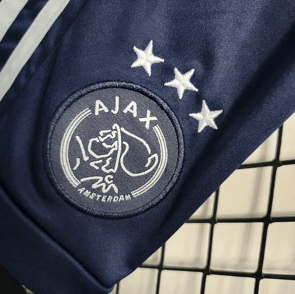 Ajax 23/24 Kit Criança